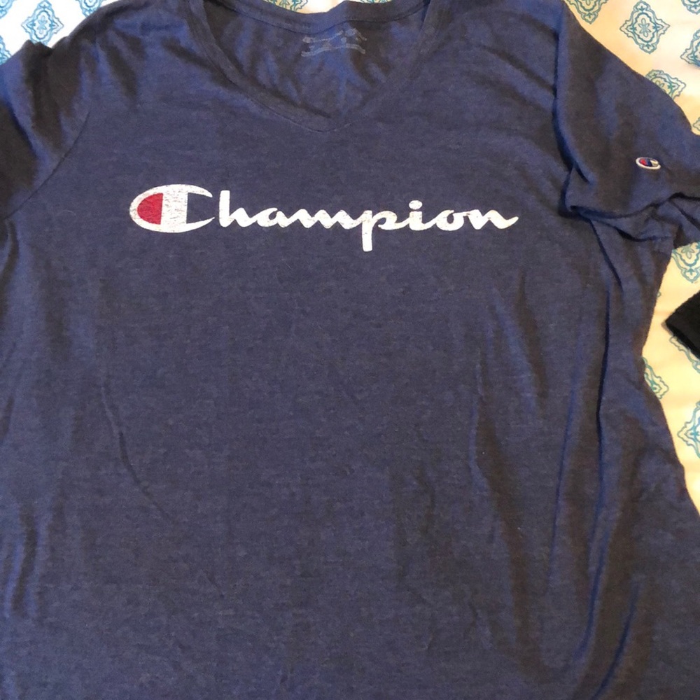 Champion T-shirt